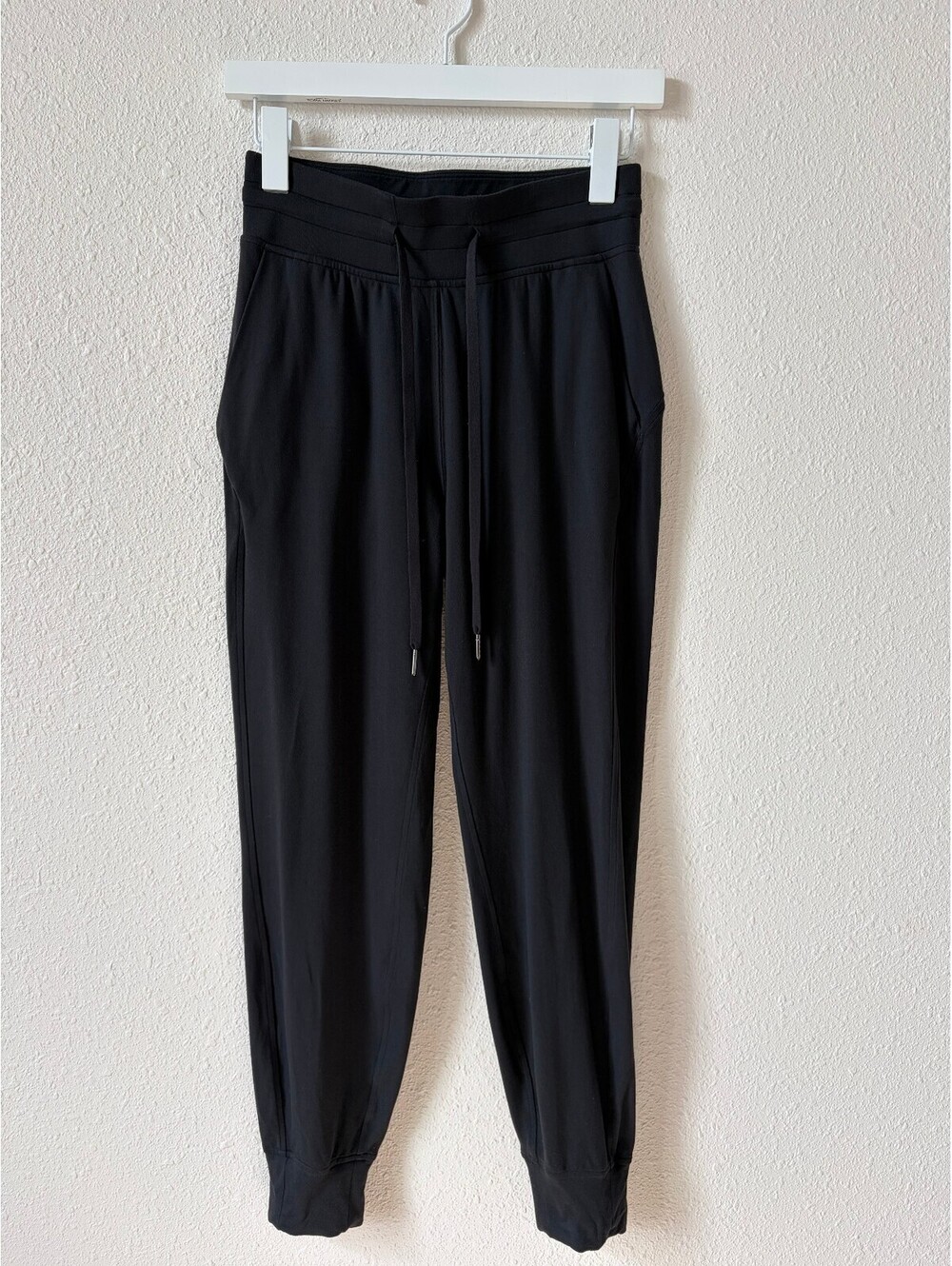 Lululemon Ready To Rulu High Rise Jogger Black Size 4 Athleisure Neutral Comfy